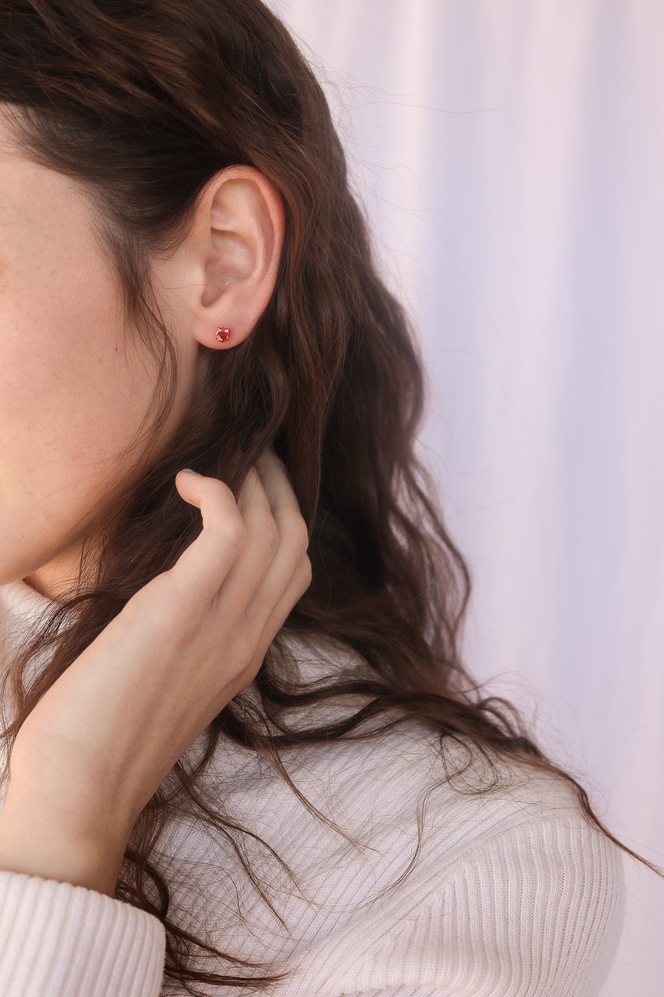 Queen of Hearts Flat Back Stud