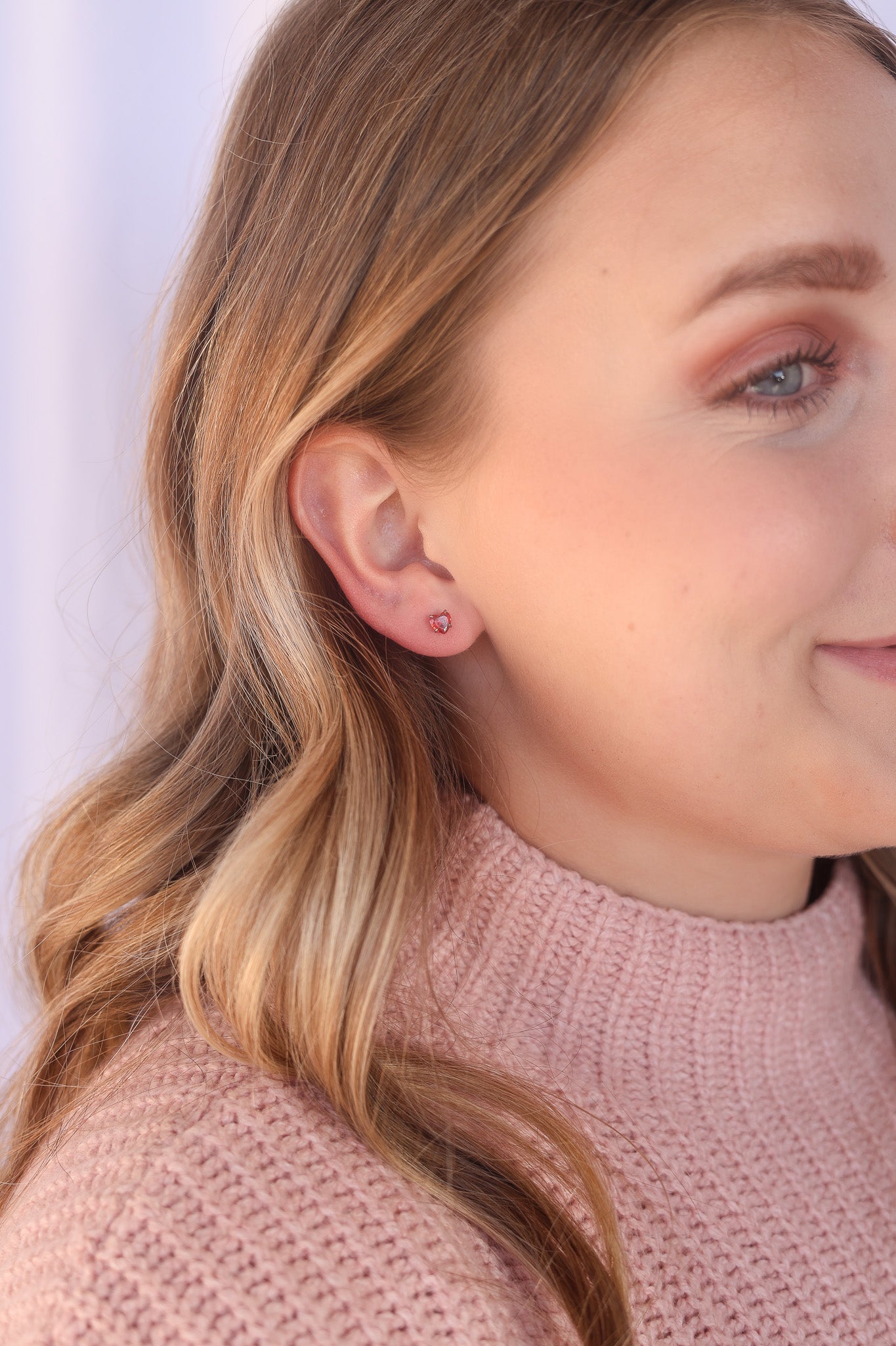 Queen of Hearts Flat Back Stud