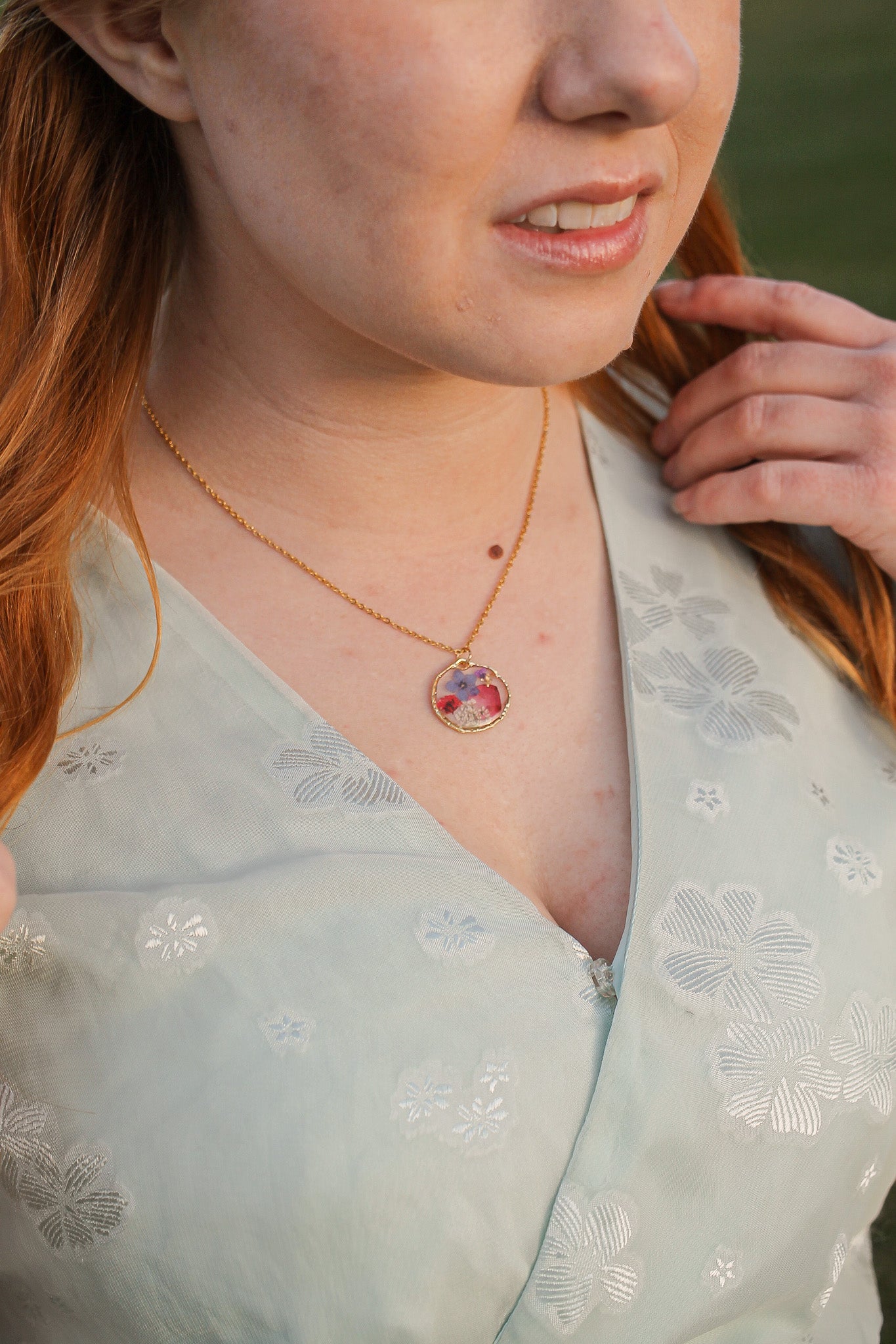 Nyla Pressed Flower Necklace in Multicolor