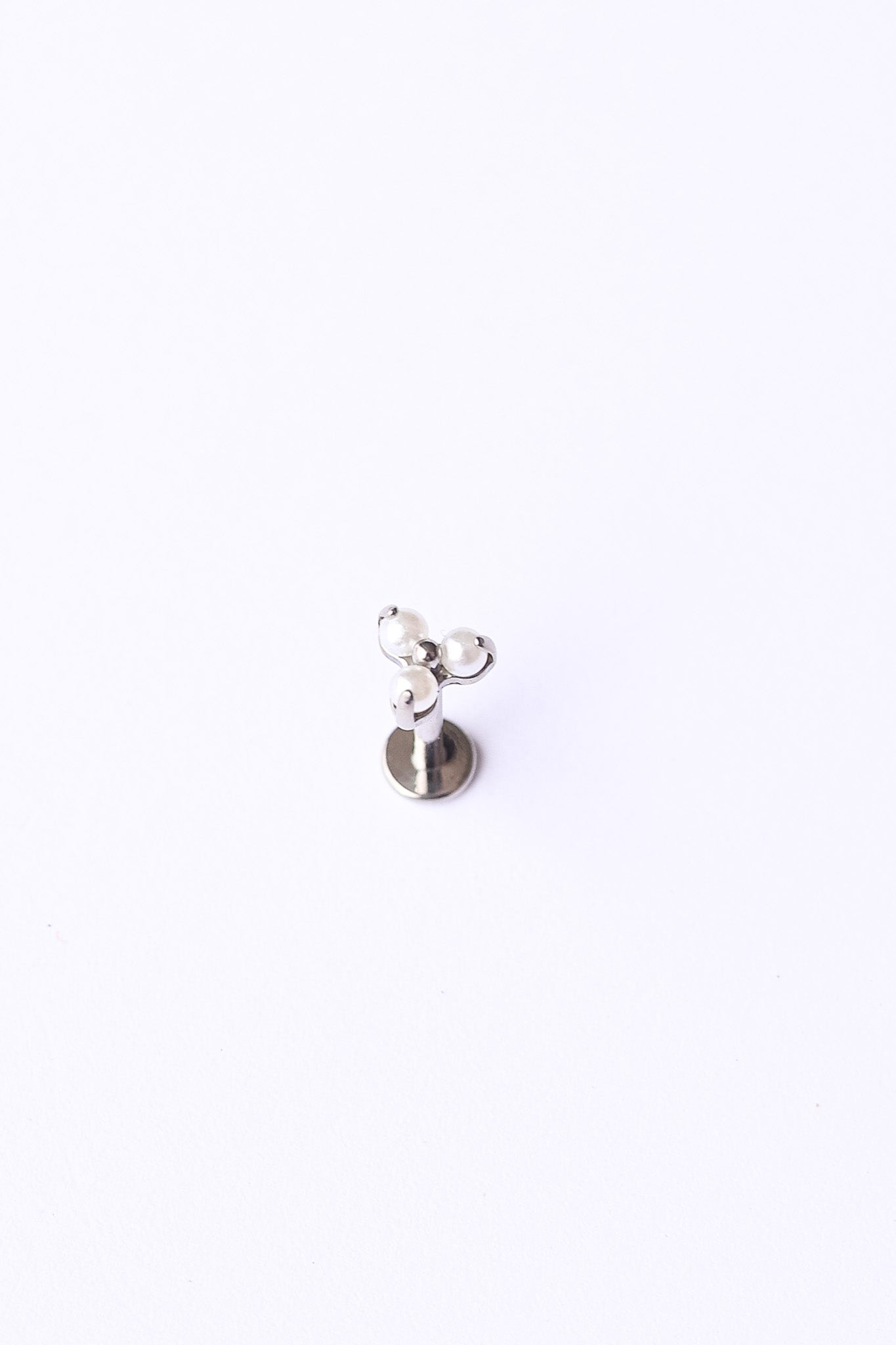 Pearl Trio Flat Back Stud