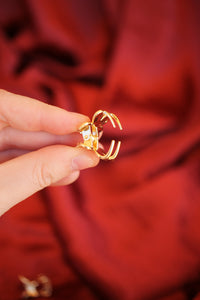 Annalise Mini Claw in Gold