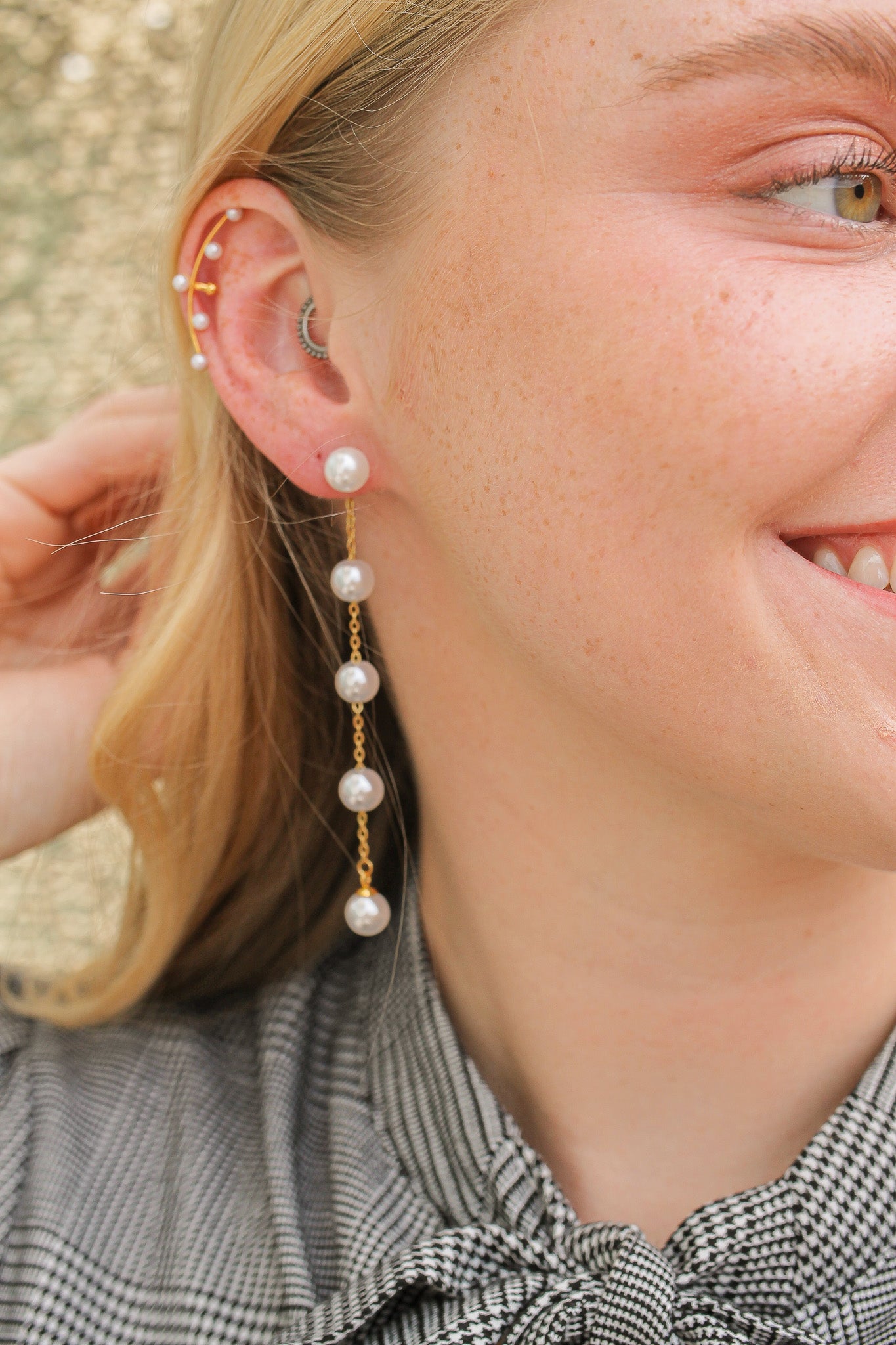 Emory Pearl Dangle in Gold