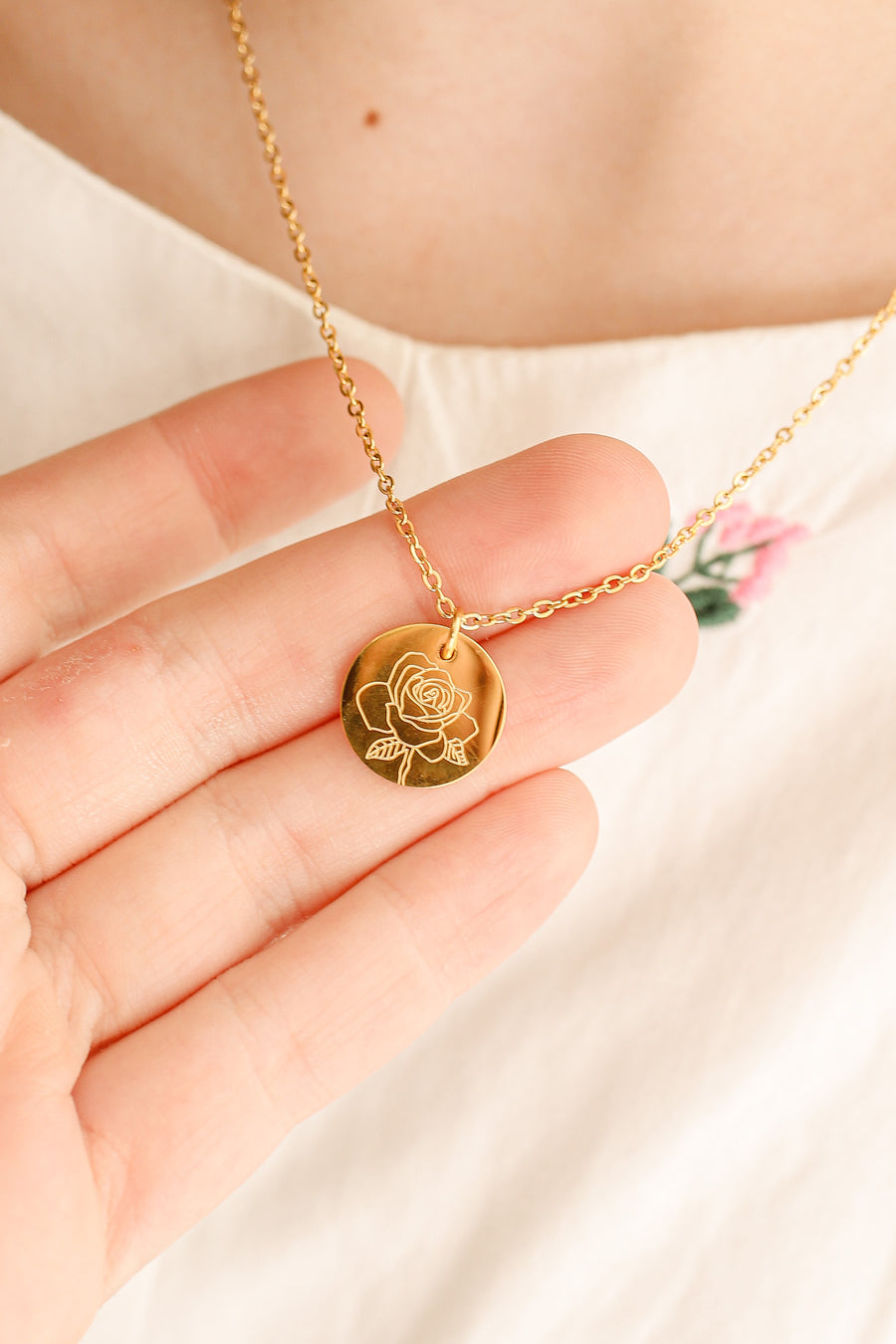Birth Flower Necklace in Gold