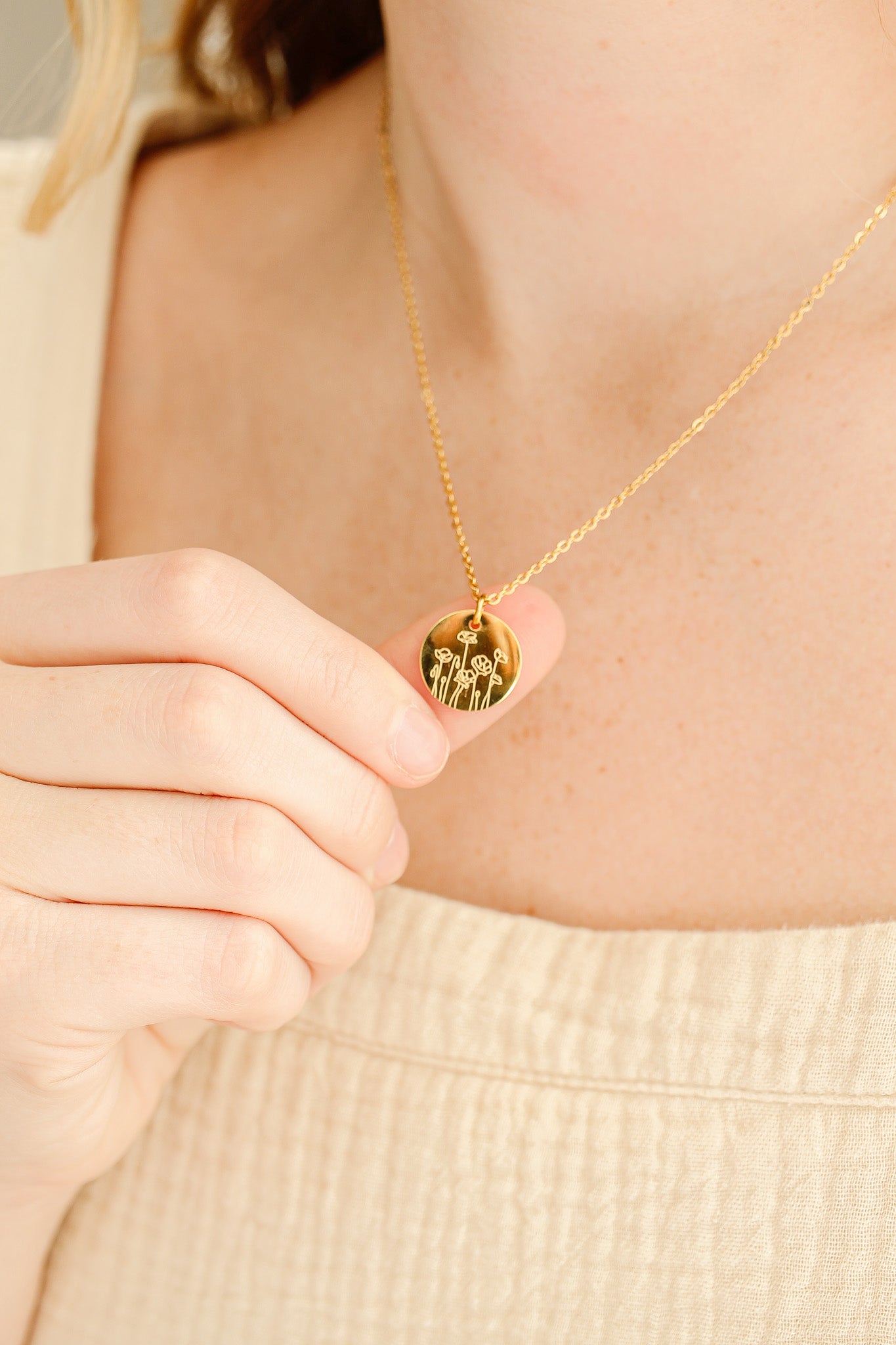 Birth Flower Necklace in Gold