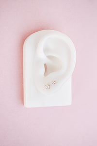 Pearl Flat Back Stud