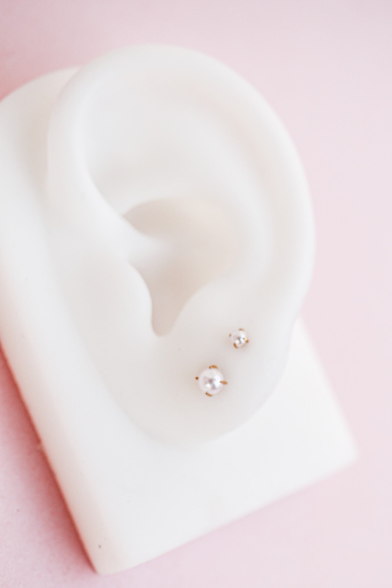 Pearl Flat Back Stud