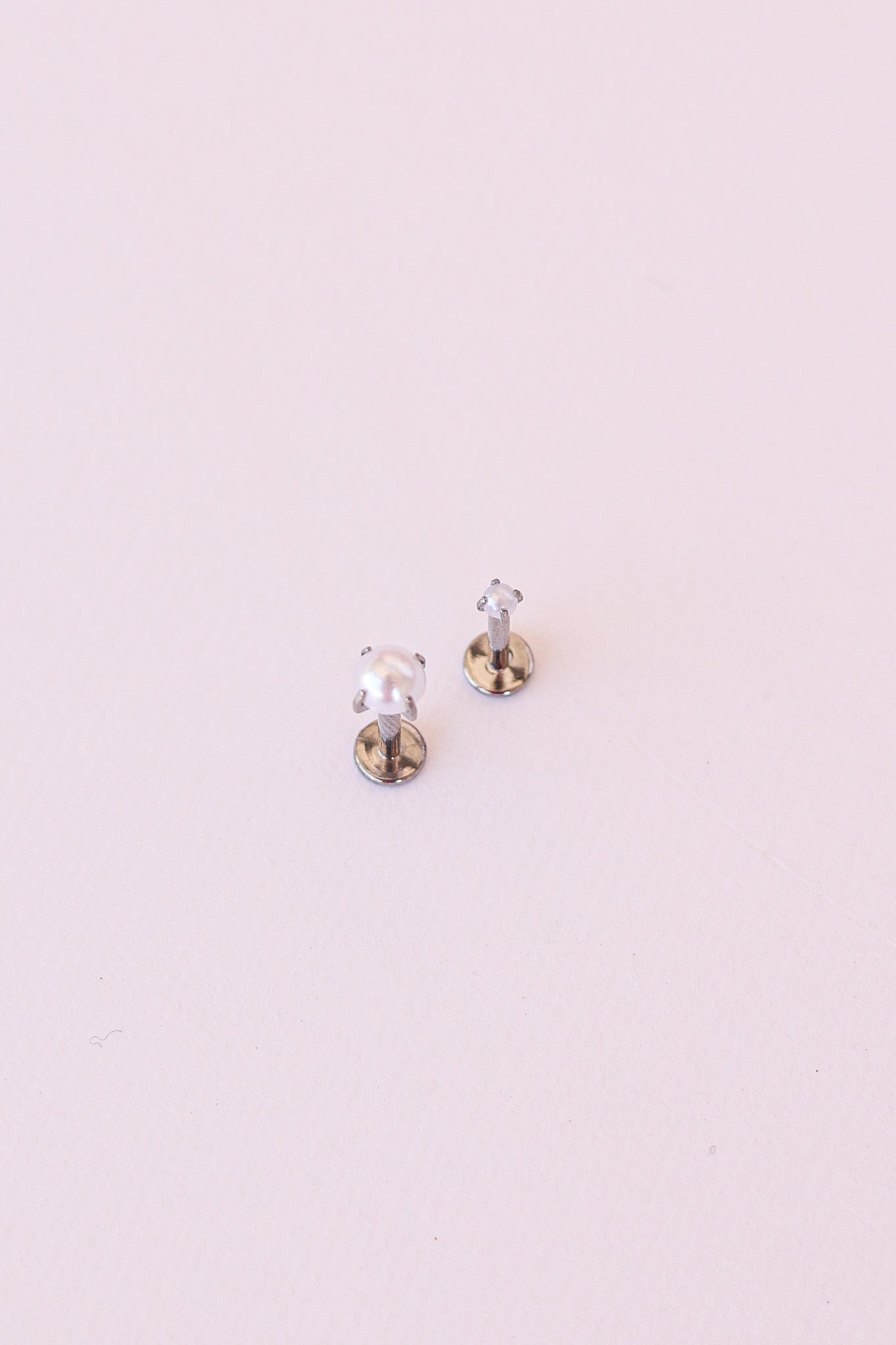 Pearl Flat Back Stud