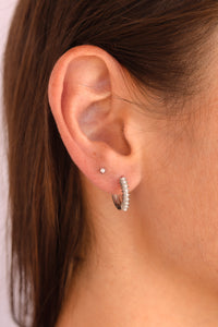 Pearl Flat Back Stud