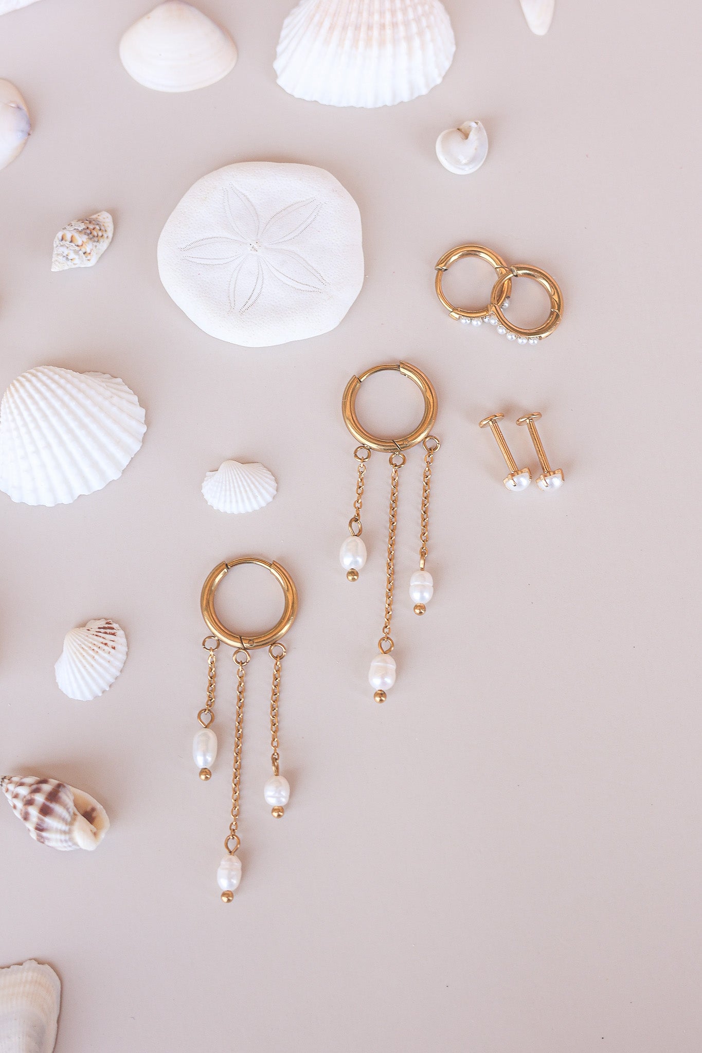 Waikiki Earring Stack