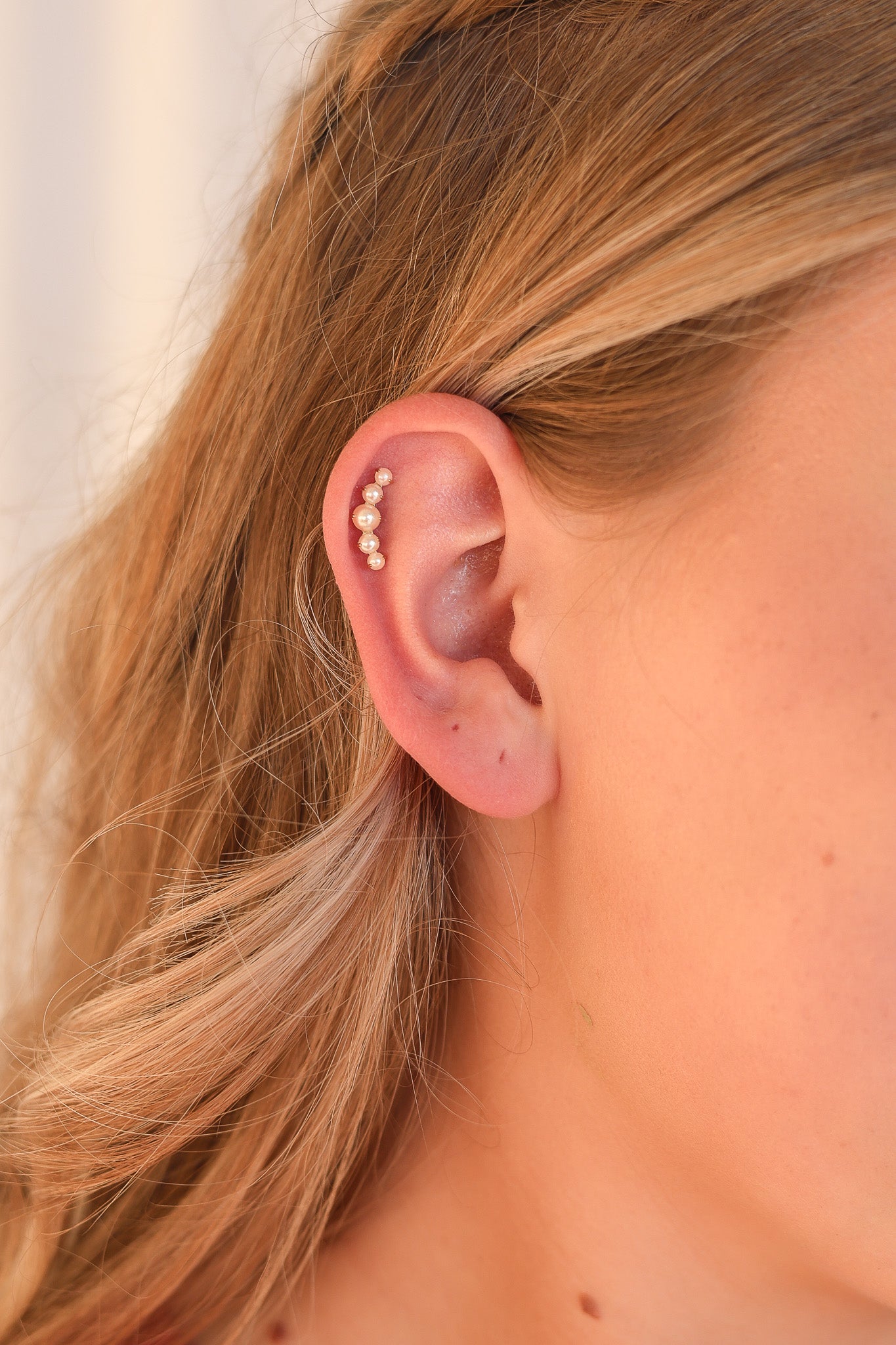 Hepburn Flat Back Stud