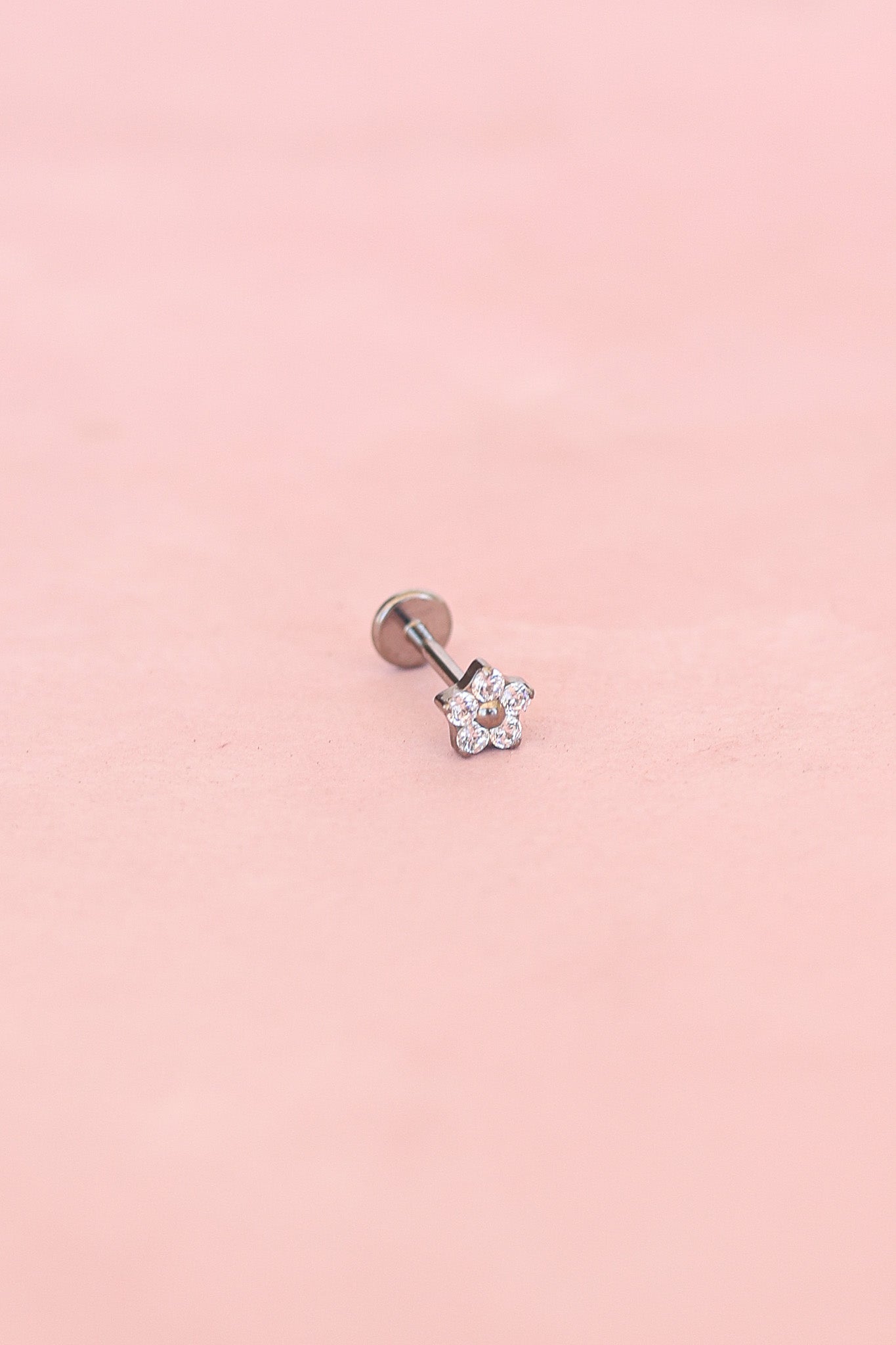 Daisy Flat Back Stud