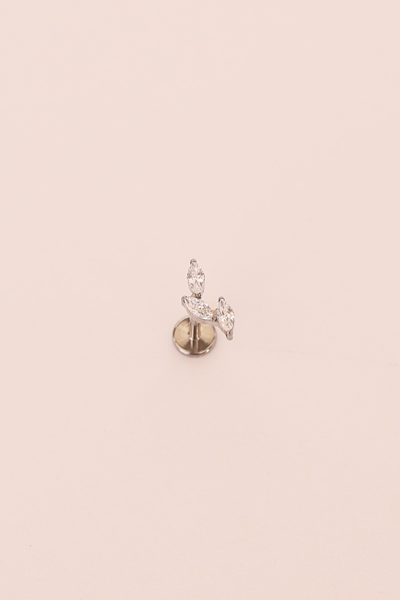 Vine Flat Back Stud