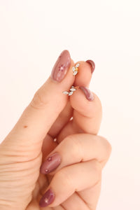Vine Flat Back Stud
