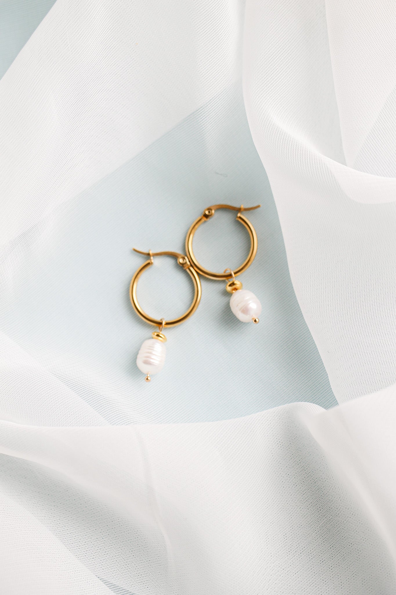 Cape Cod Pearl Hoop in Gold