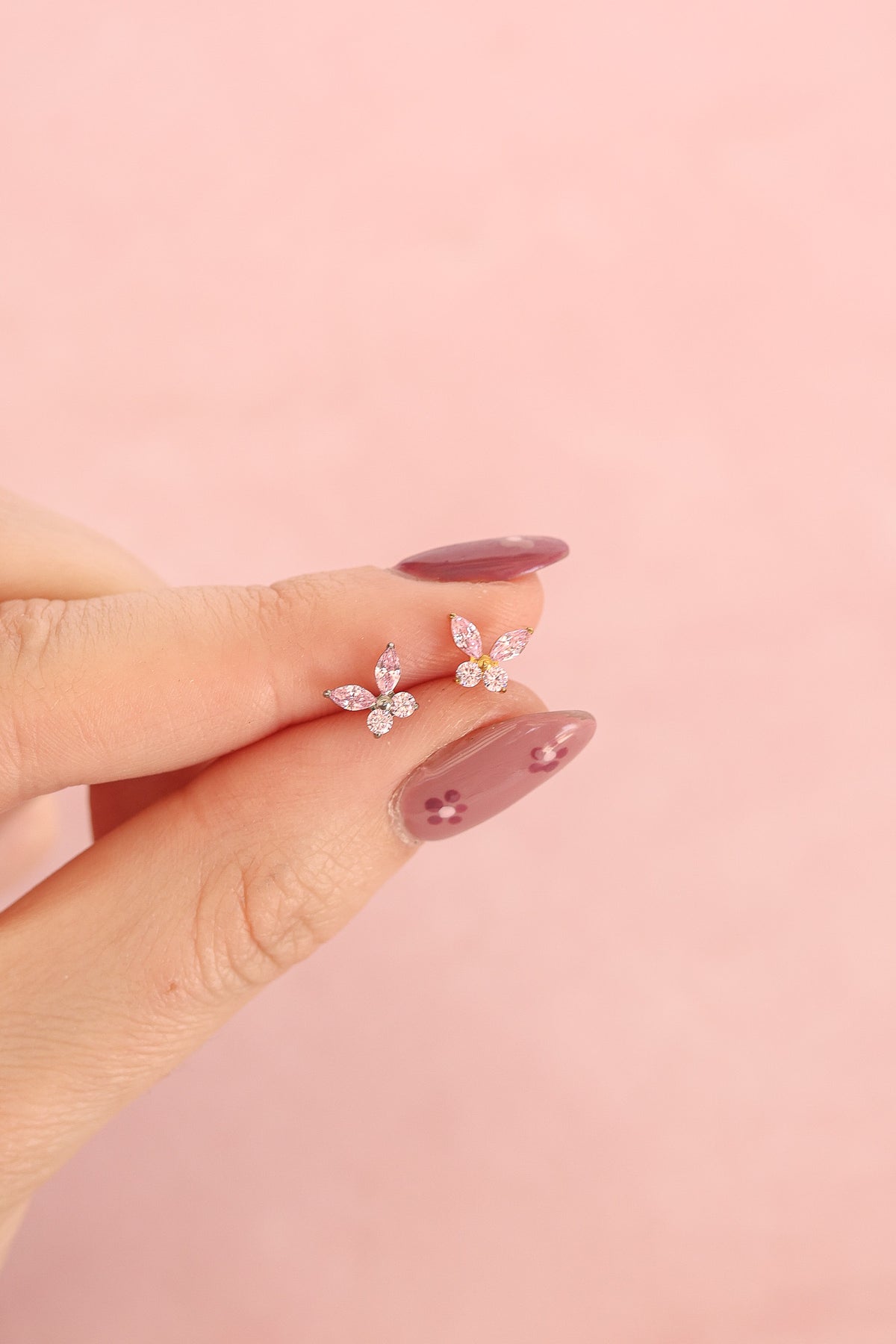 Dolly Flat Back Stud