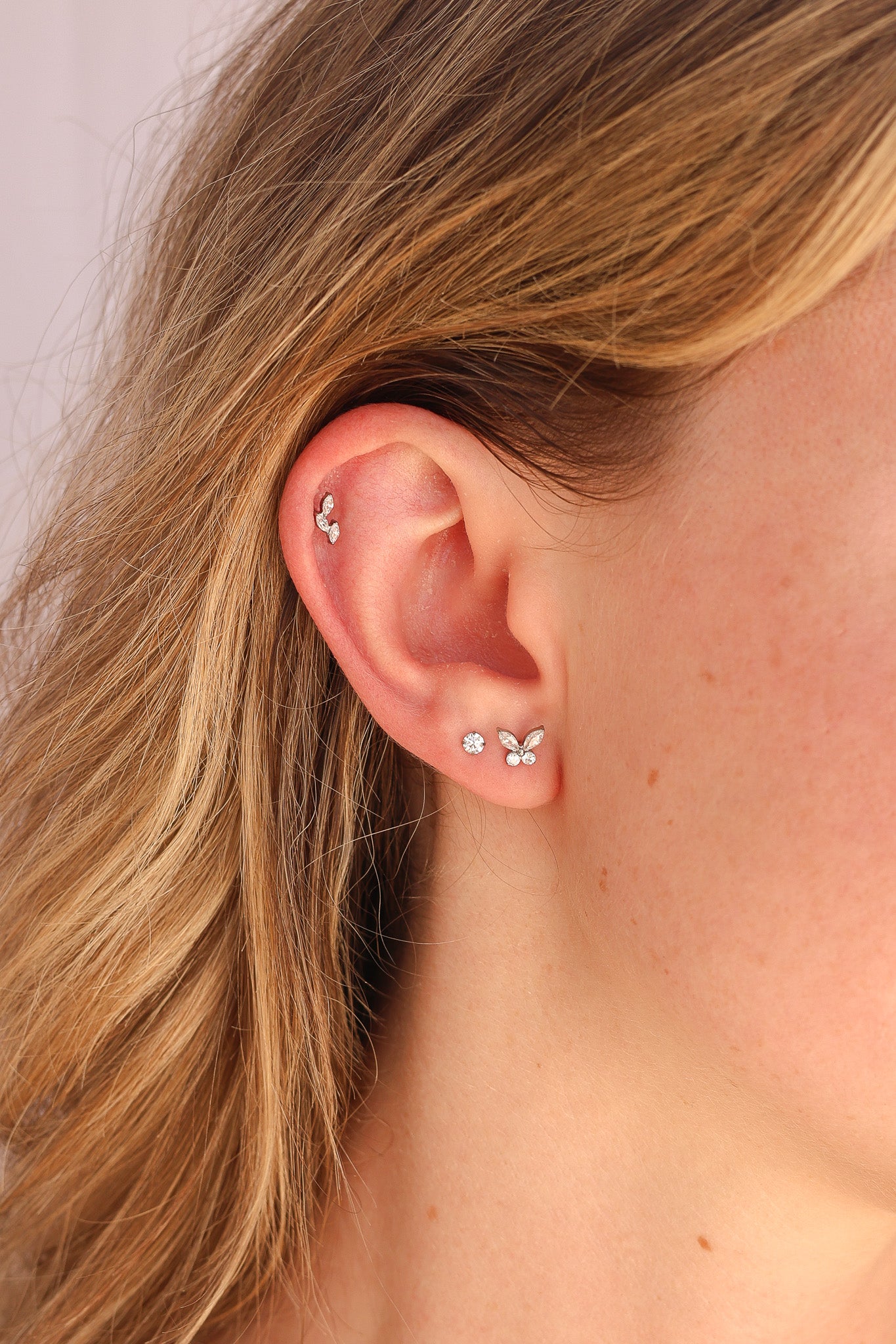 Vine Flat Back Stud