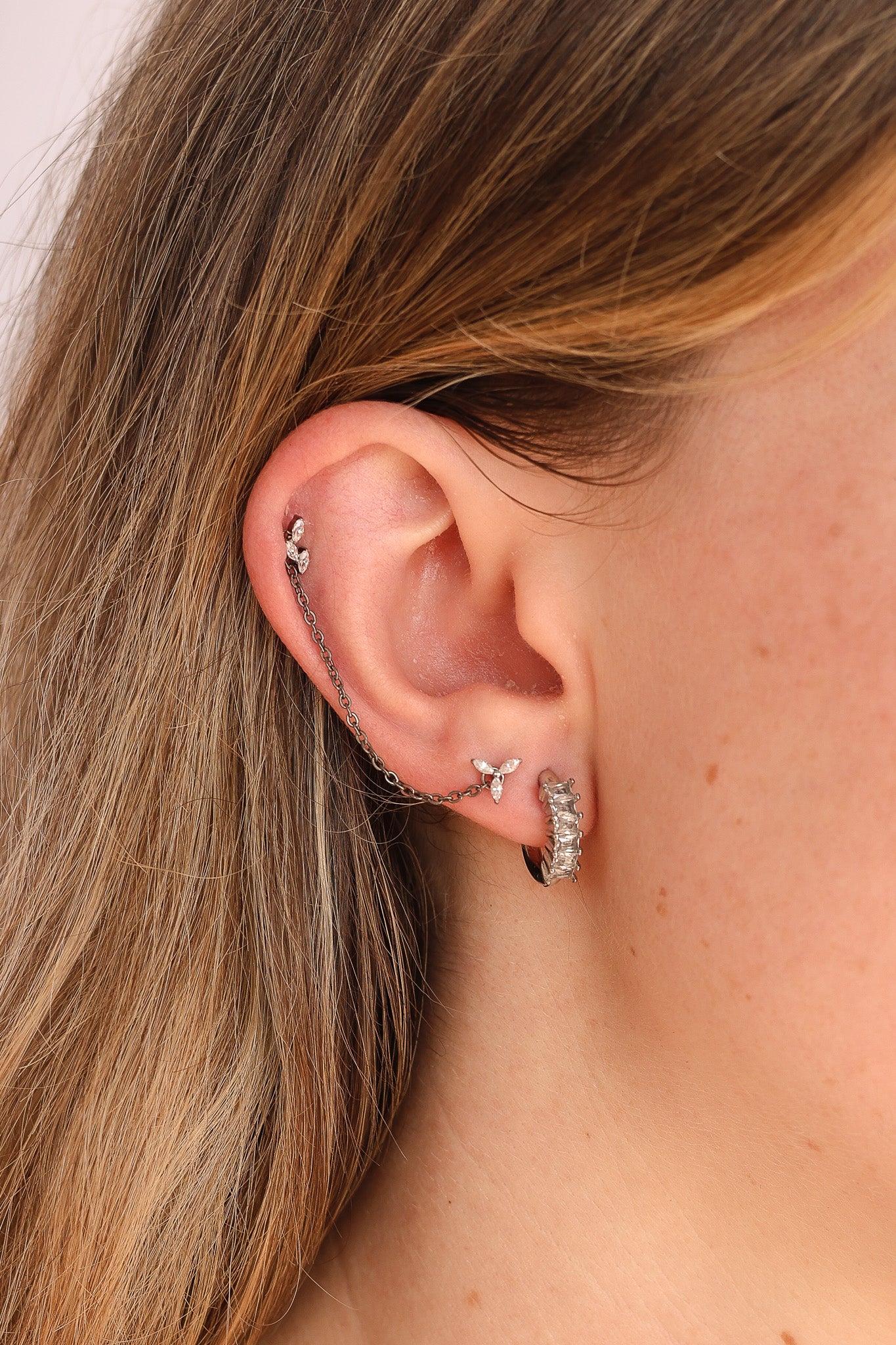 Iris Flat Back Stud