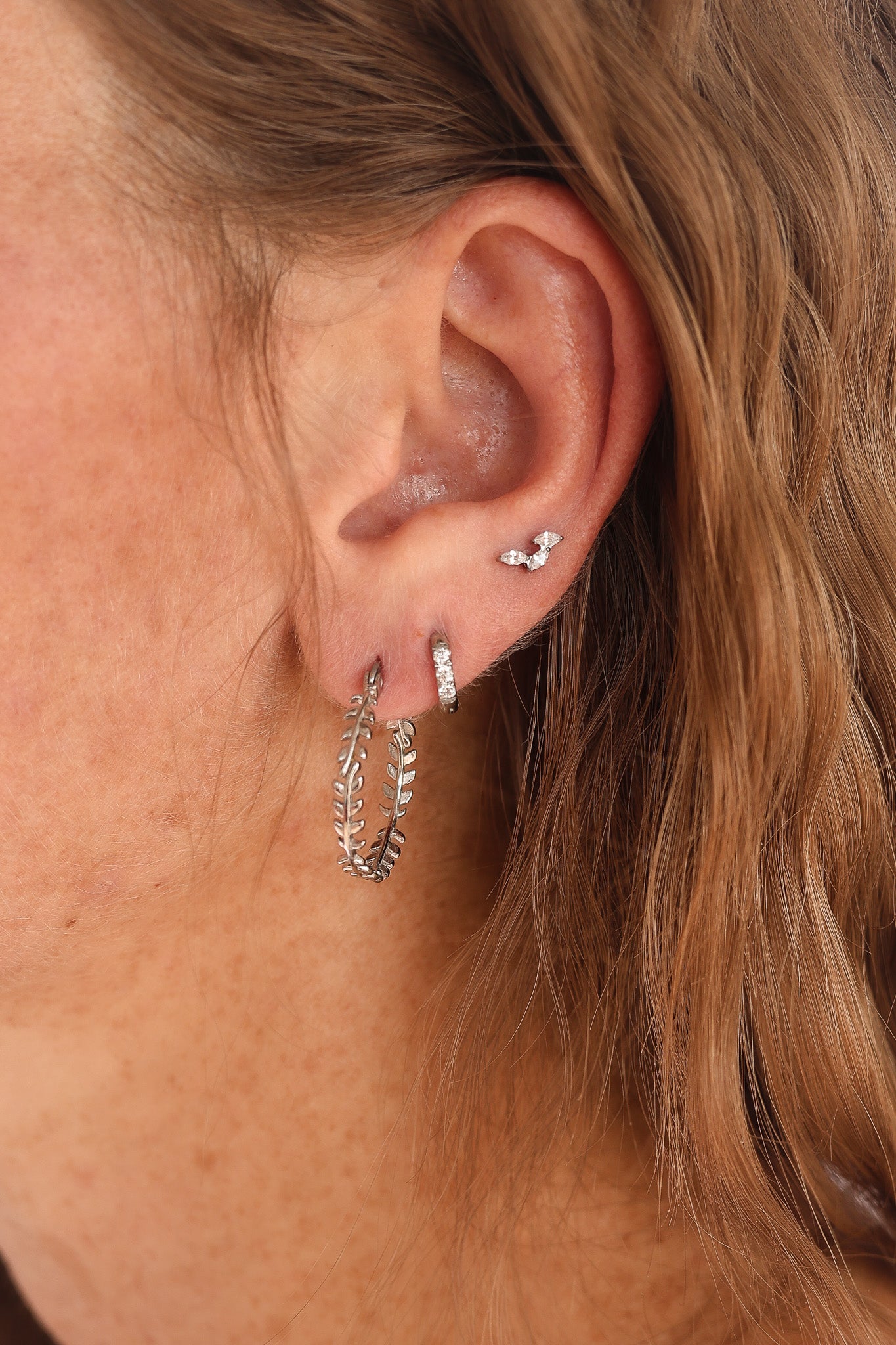 Vine Flat Back Stud