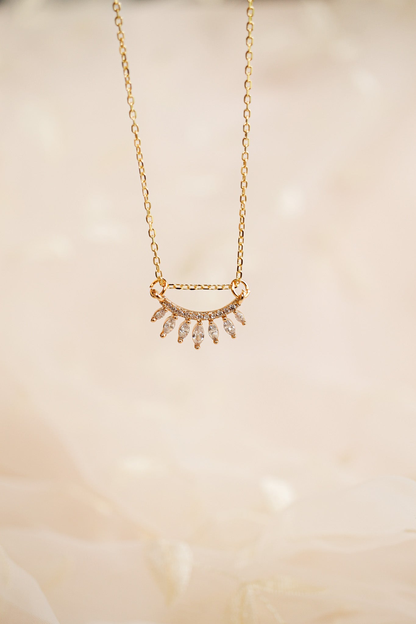 Merida Necklace in Gold