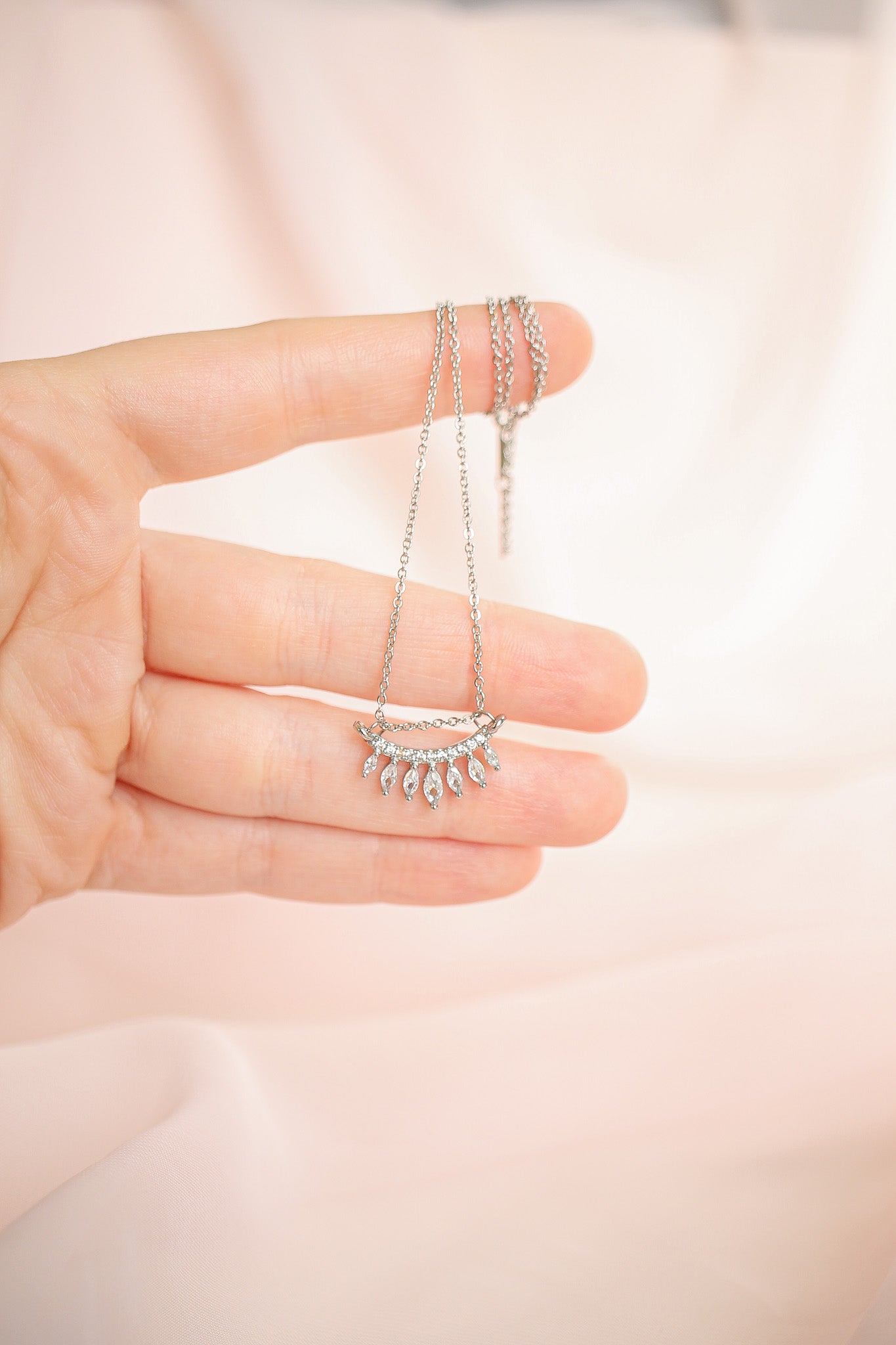 Merida Necklace in Silver