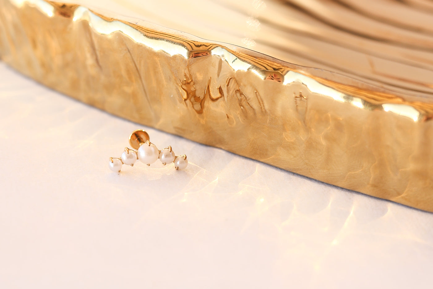 Hepburn Flat Back Stud