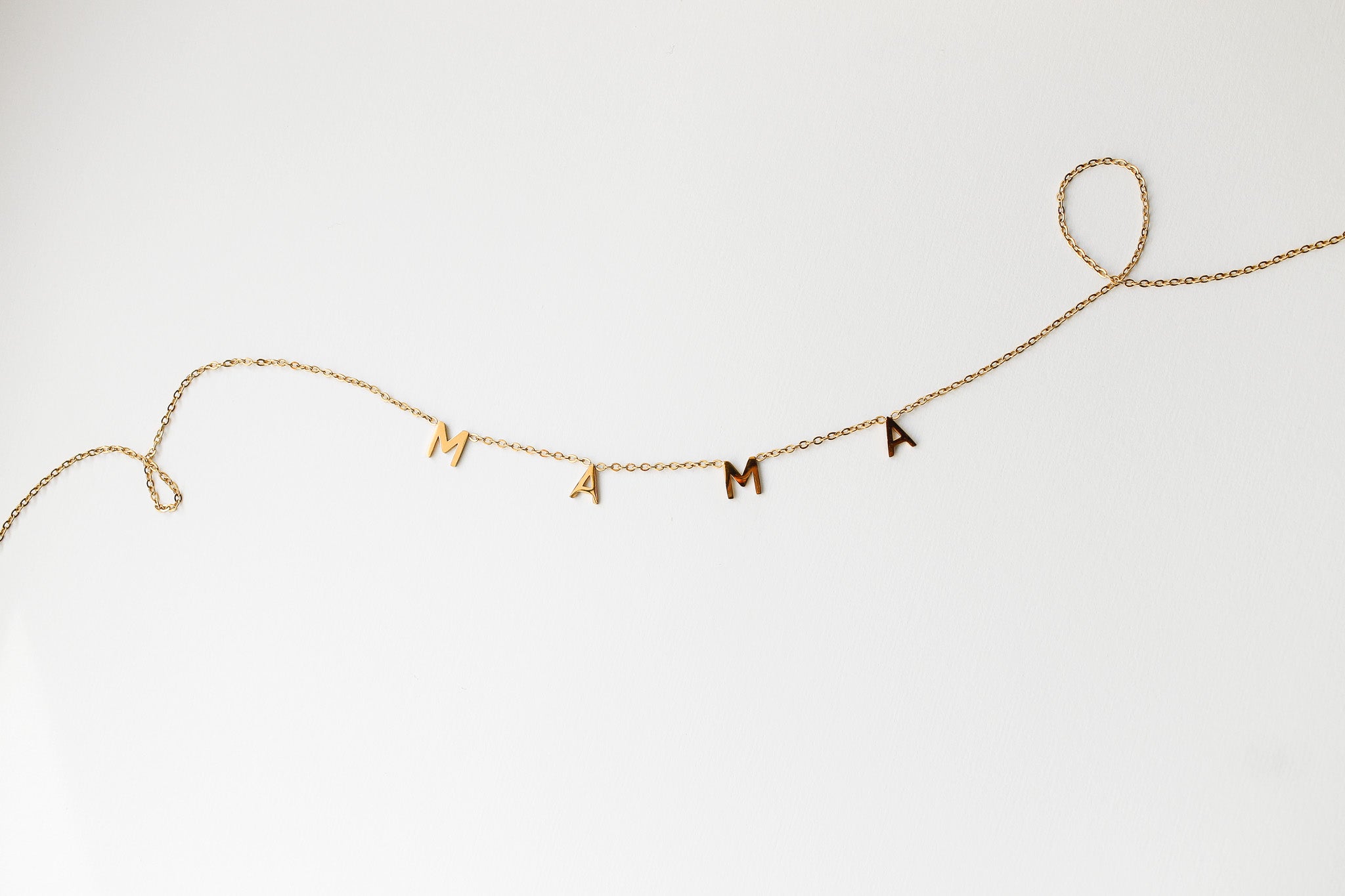 MAMA Necklace in Gold