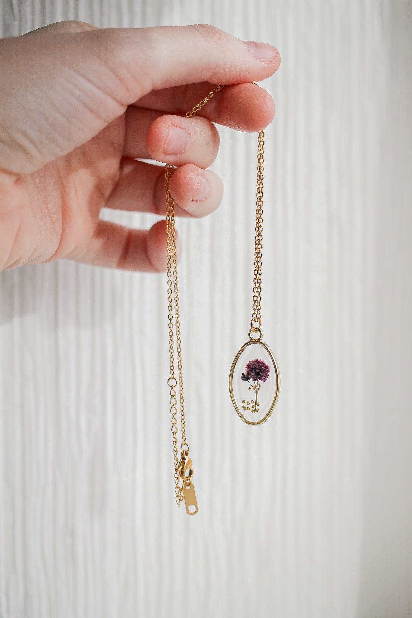 Pressed Flower Pendant Necklace in Purple