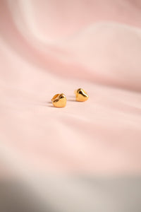 Tiny Heart Stud in Gold